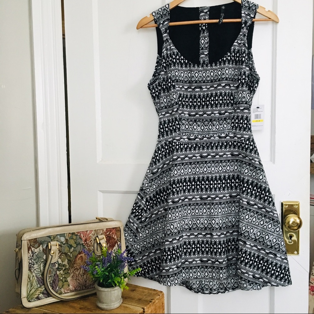 NWT Jessica Simpson Summer Dress!